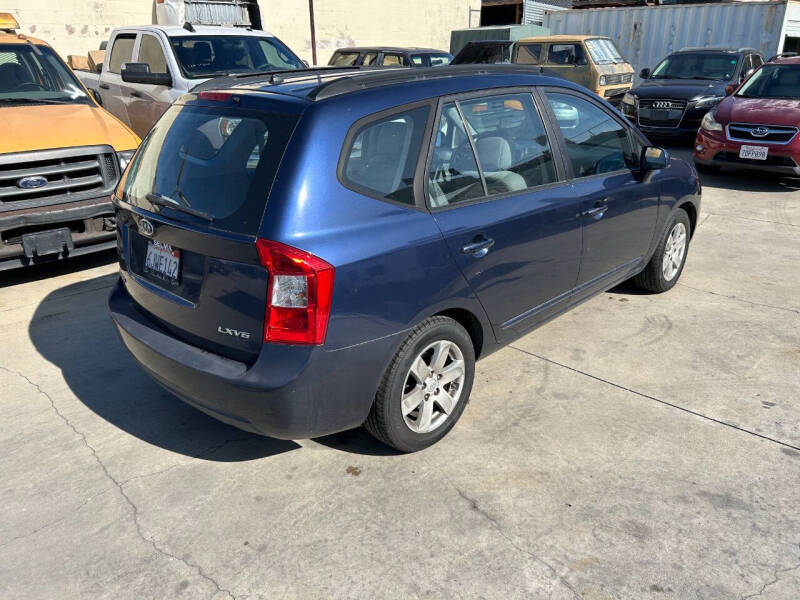 2008 Kia Rondo LX