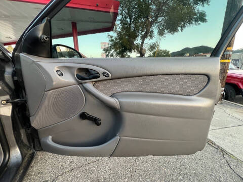 2003 Ford Focus ZX3