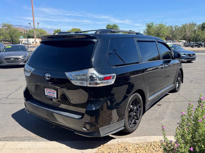2017 Toyota Sienna