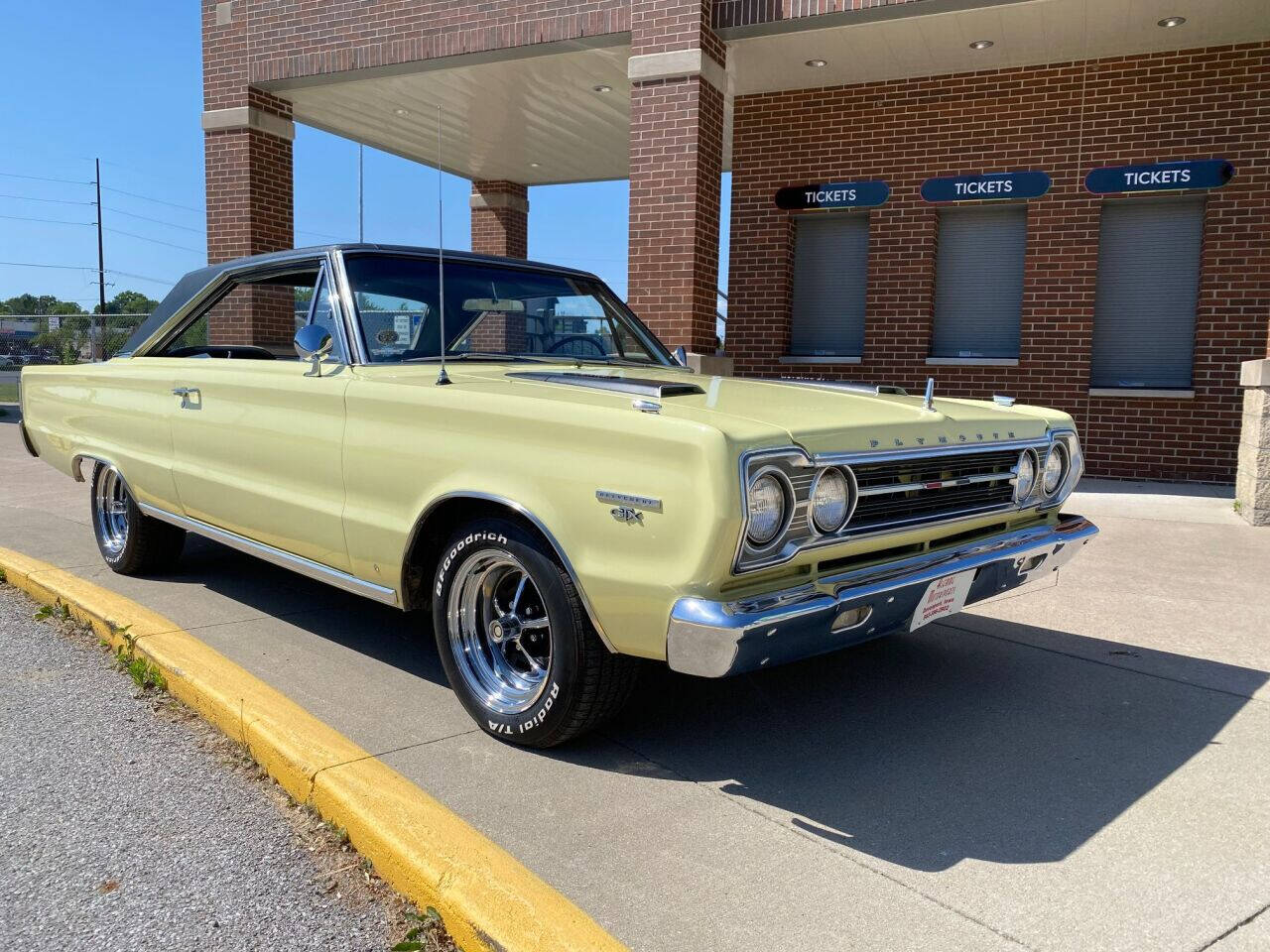 Klemme Klassic Kars in Davenport, IA