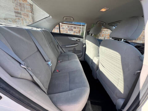 2012 Toyota Corolla LE