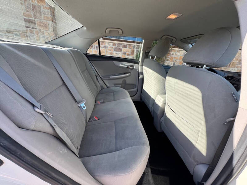 2012 Toyota Corolla LE