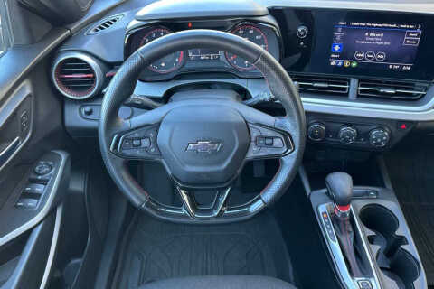 2024 Chevrolet Trax RS