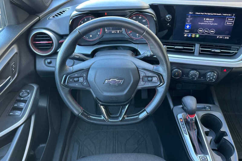 2024 Chevrolet Trax RS