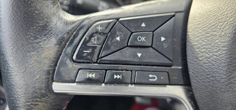 2020 Nissan Versa SR