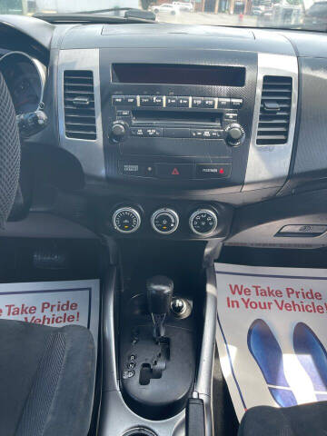 2008 Mitsubishi Outlander XLS