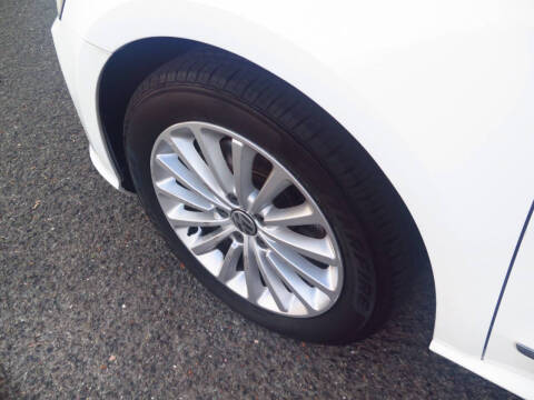 2016 Volkswagen Passat 1.8T SE