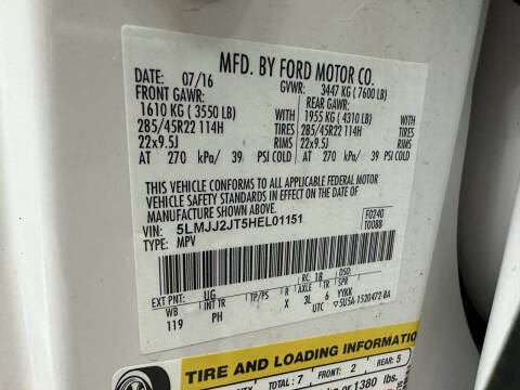 2017 Lincoln Navigator Select