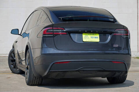 2025 Tesla Model X Plaid