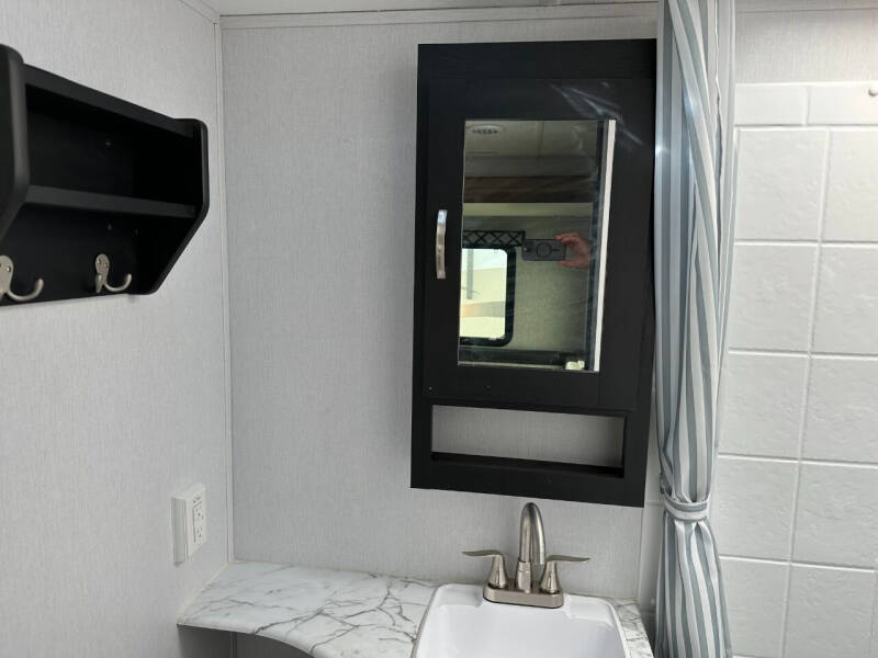 2022 Coachmen RV Freedom Express