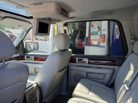 2004 Lincoln Navigator Luxury