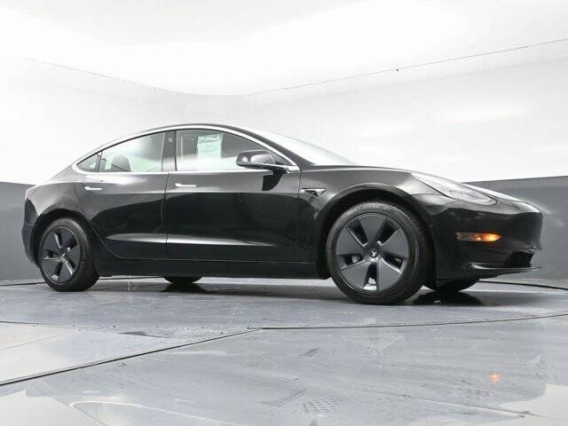 2019 Tesla Model 3 Standard Range Plus
