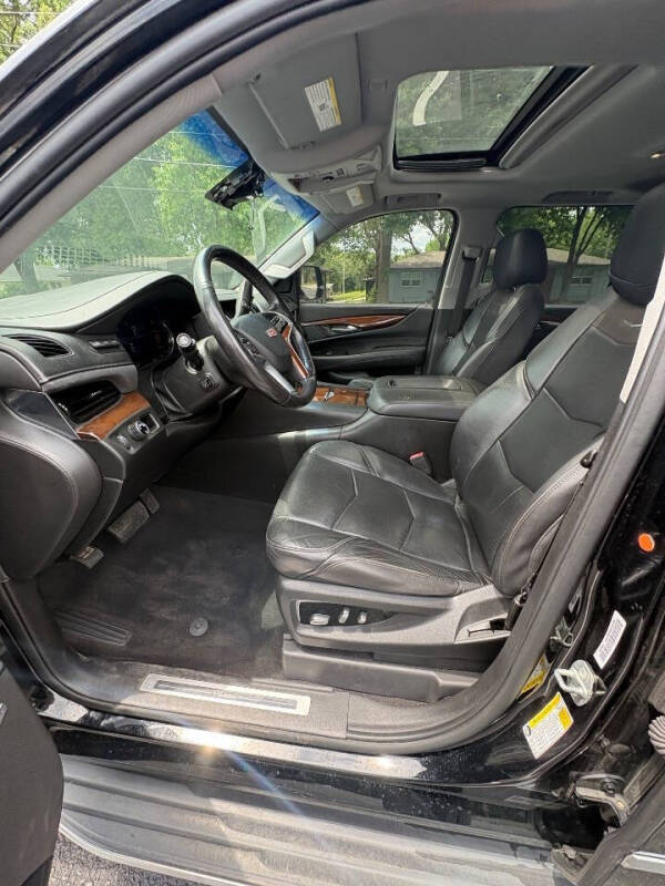 2018 Cadillac Escalade ESV Luxury