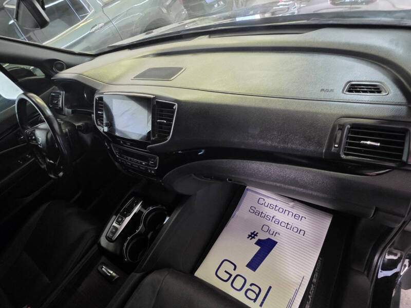 2021 Honda Pilot Black Edition