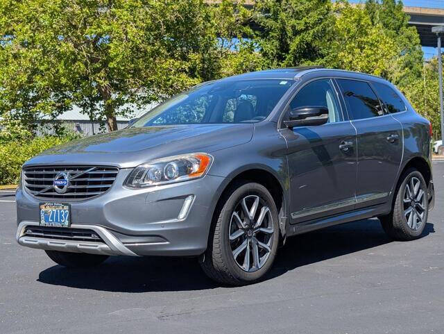 2017 Volvo XC60 T6 Dynamic