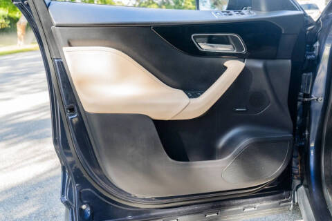 2017 Jaguar F-PACE 35t Premium