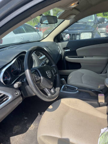 2013 Dodge Avenger SE