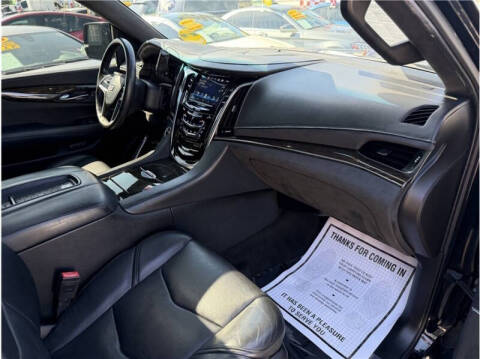 2016 Cadillac Escalade Platinum