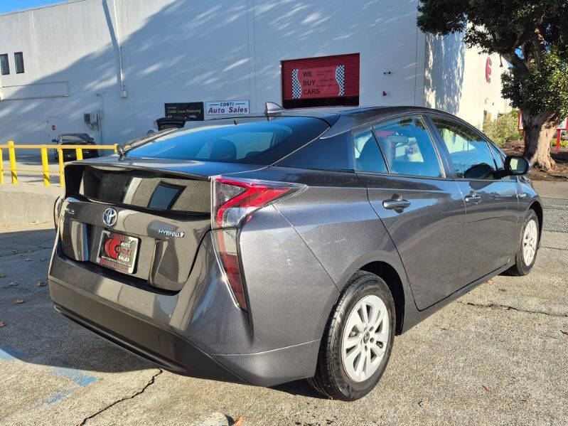 2017 Toyota Prius Two