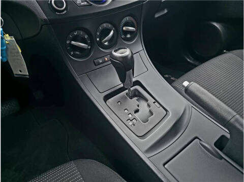 2012 Mazda MAZDA3 i Touring