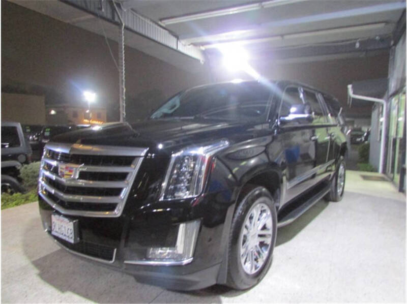 2018 Cadillac Escalade ESV Standard