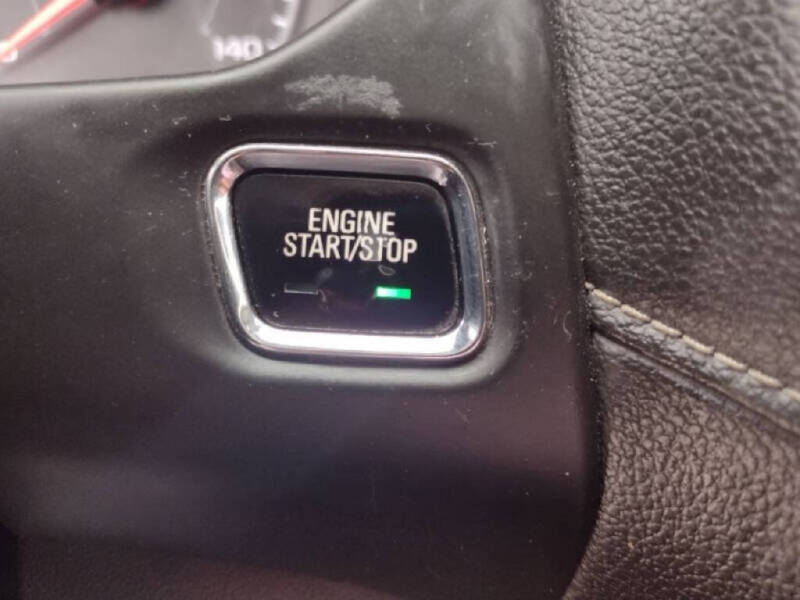 2017 GMC Acadia SLE-2