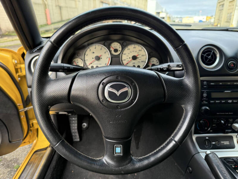 2002 Mazda MX-5 Miata SE