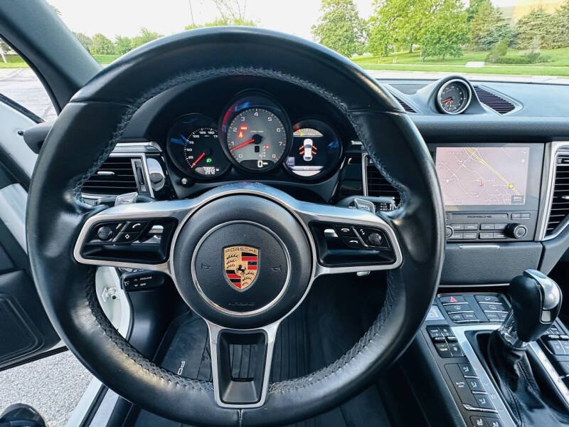 2017 Porsche Macan S