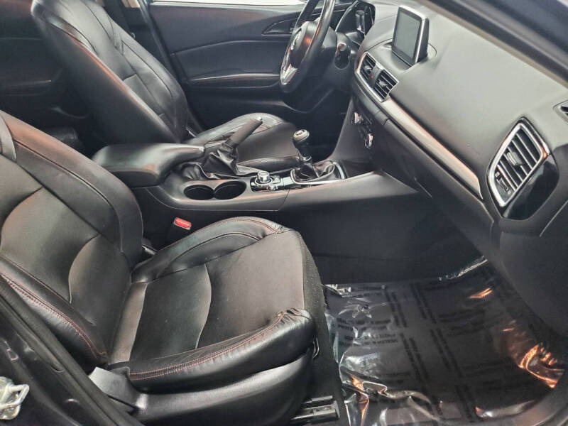 2015 Mazda MAZDA3 s Grand Touring