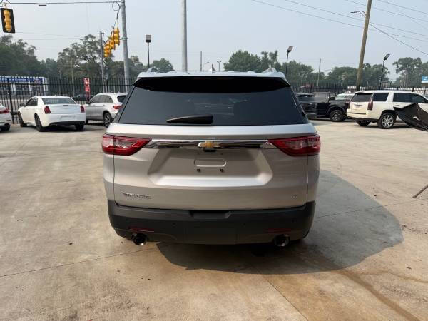 2018 Chevrolet Traverse LT Leather