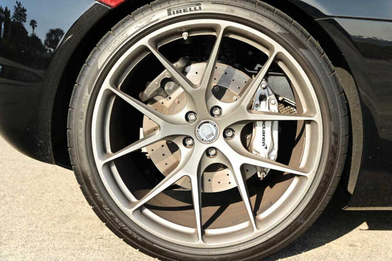 2012 McLaren MP4-12C