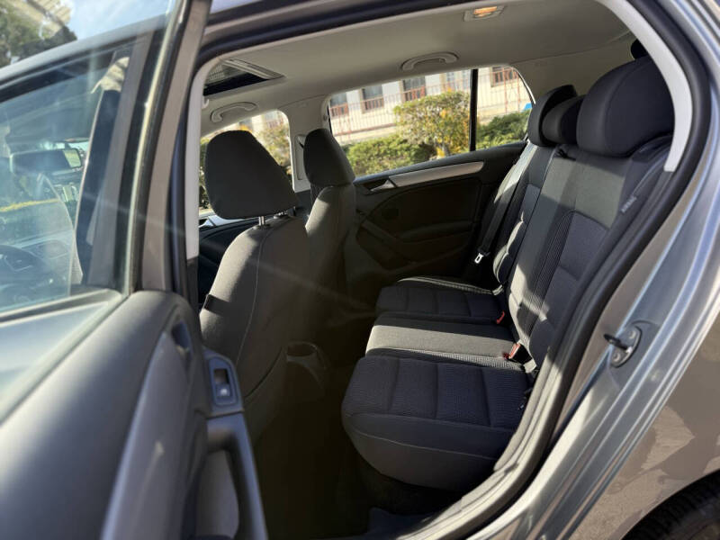 2011 Volkswagen Golf 2.5L PZEV