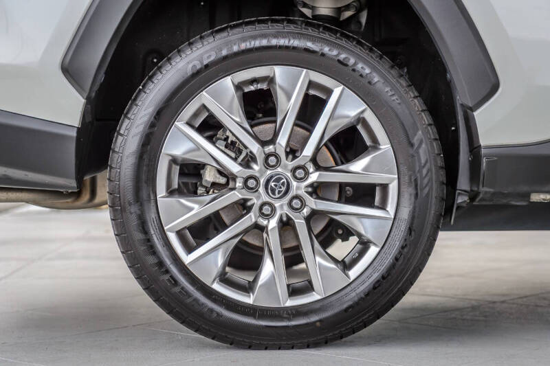 2020 Toyota RAV4 Limited