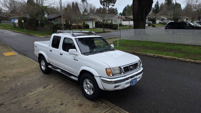 2000 Nissan Frontier SE