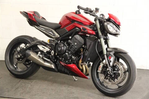 2024 Triumph STREET TRI