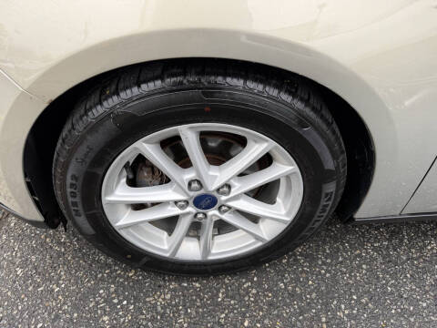 2015 Ford Focus SE