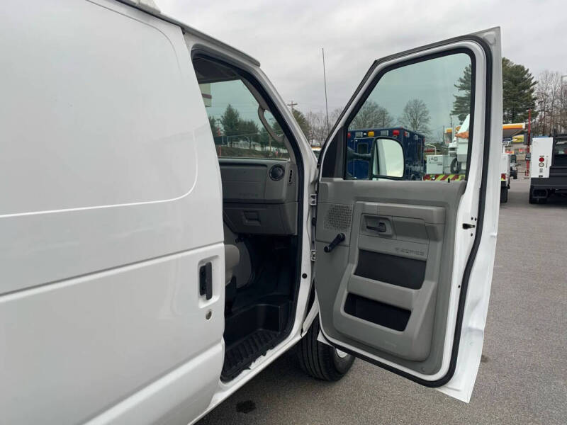 2014 Ford E-Series E-350 SD