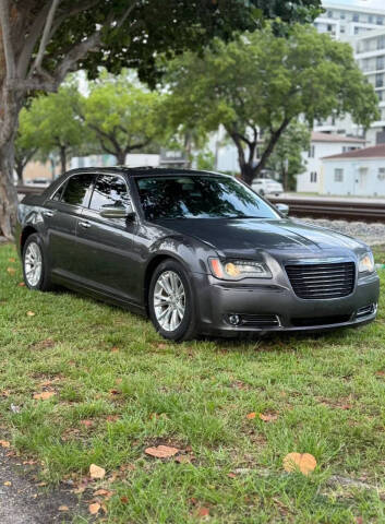 2017 Chrysler 300 C