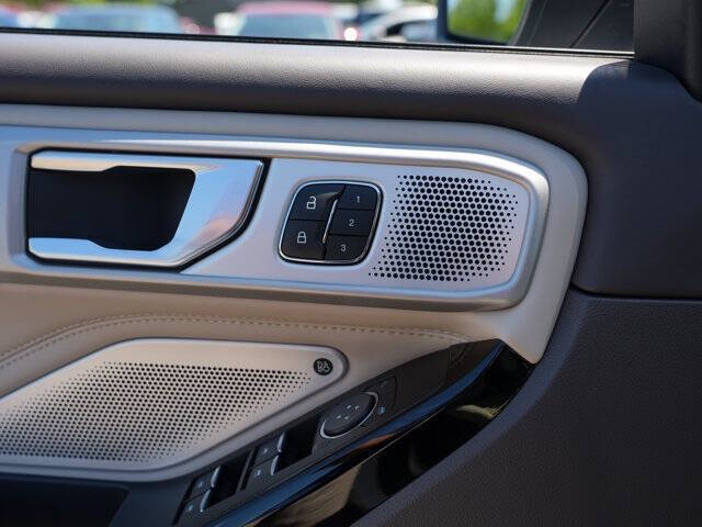 2022 Ford Explorer Platinum