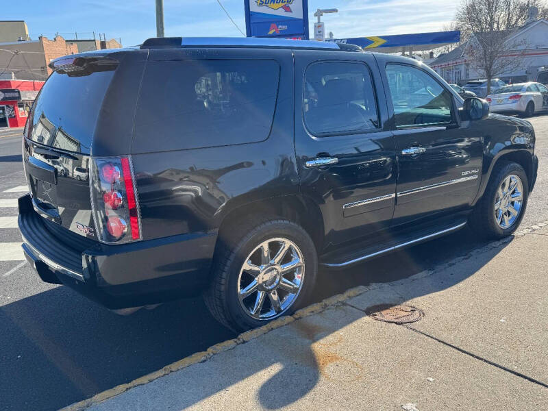 2009 GMC Yukon Denali