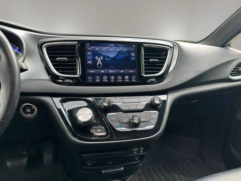 2018 Chrysler Pacifica Touring L Plus