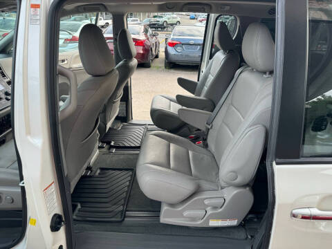 2016 Toyota Sienna XLE 8-Passenger