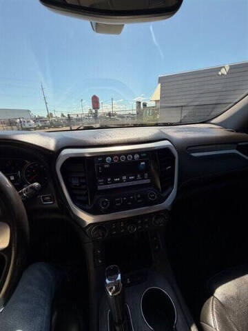 2019 GMC Acadia SLT-1