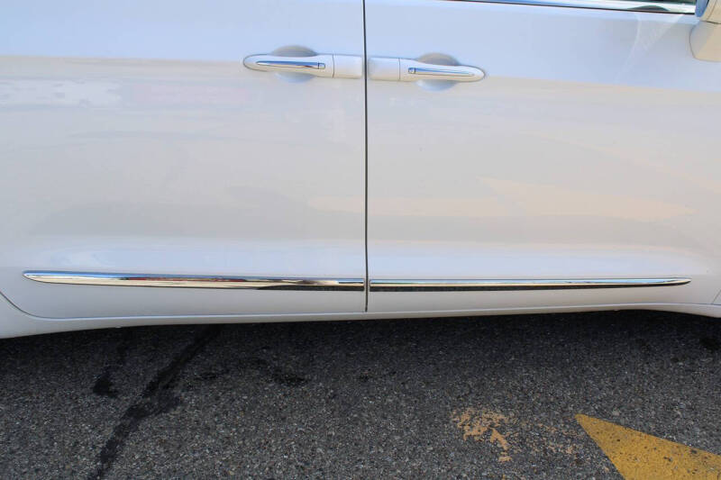 2018 Chrysler Pacifica Touring L Plus