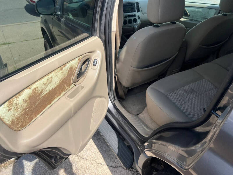 2005 Ford Escape XLT