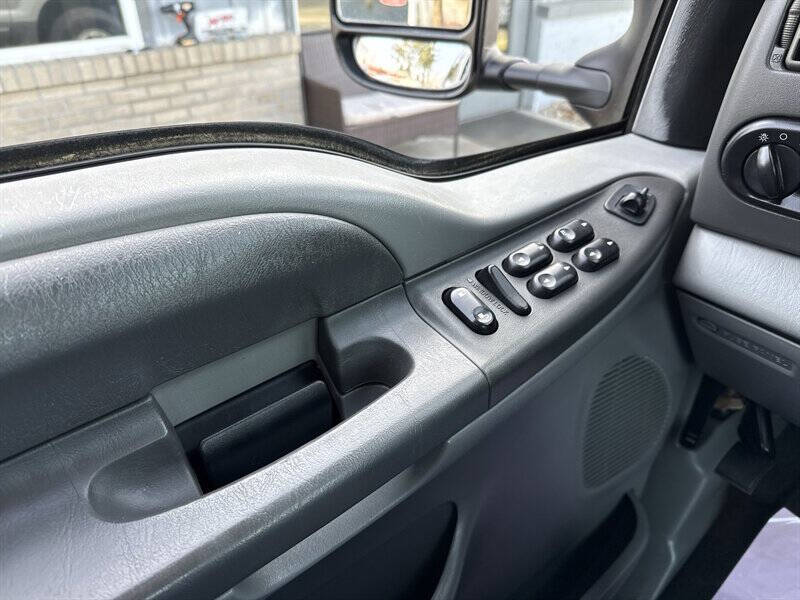 2003 Ford Excursion XLT