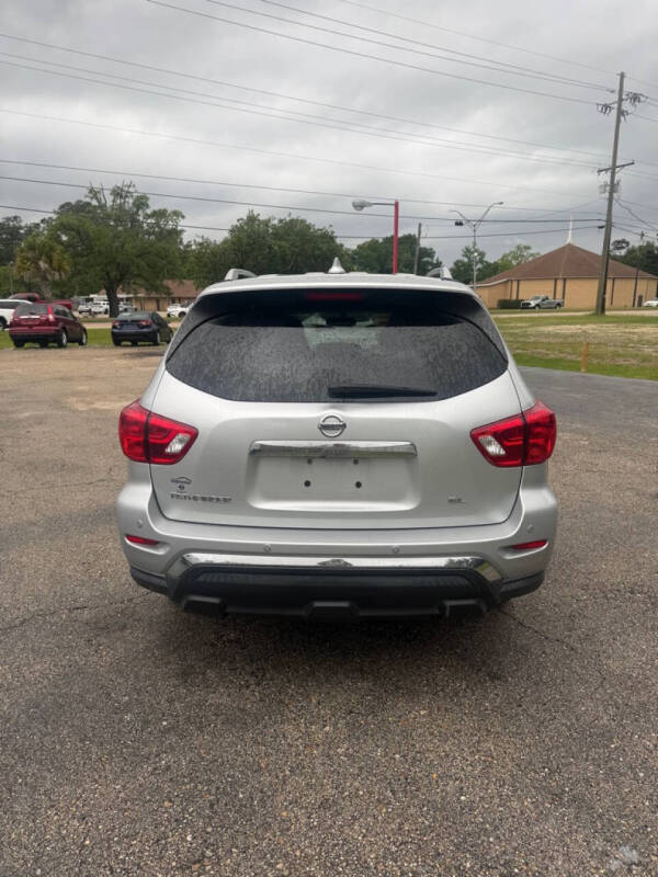 2019 Nissan Pathfinder S