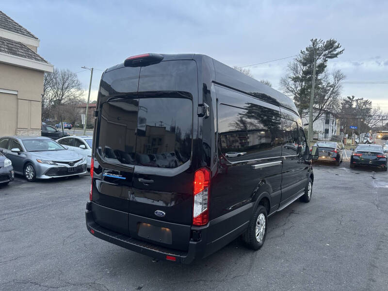 2023 Ford E-Transit 350