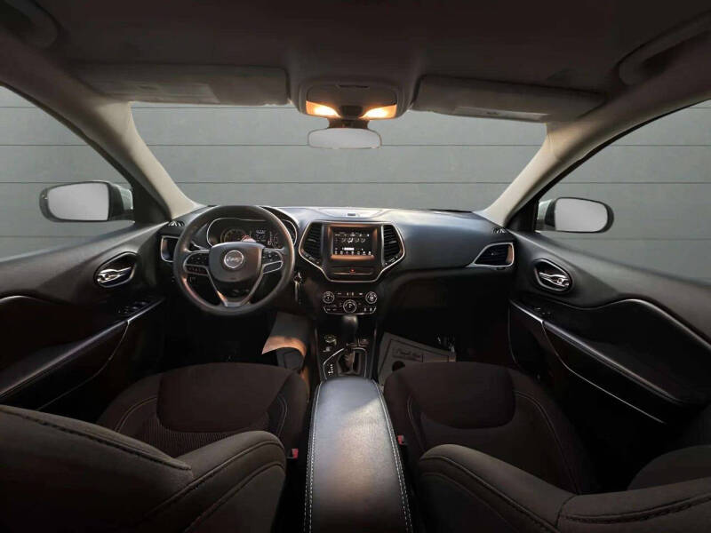 2019 Jeep Cherokee Latitude