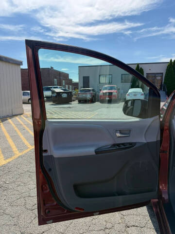 2017 Toyota Sienna